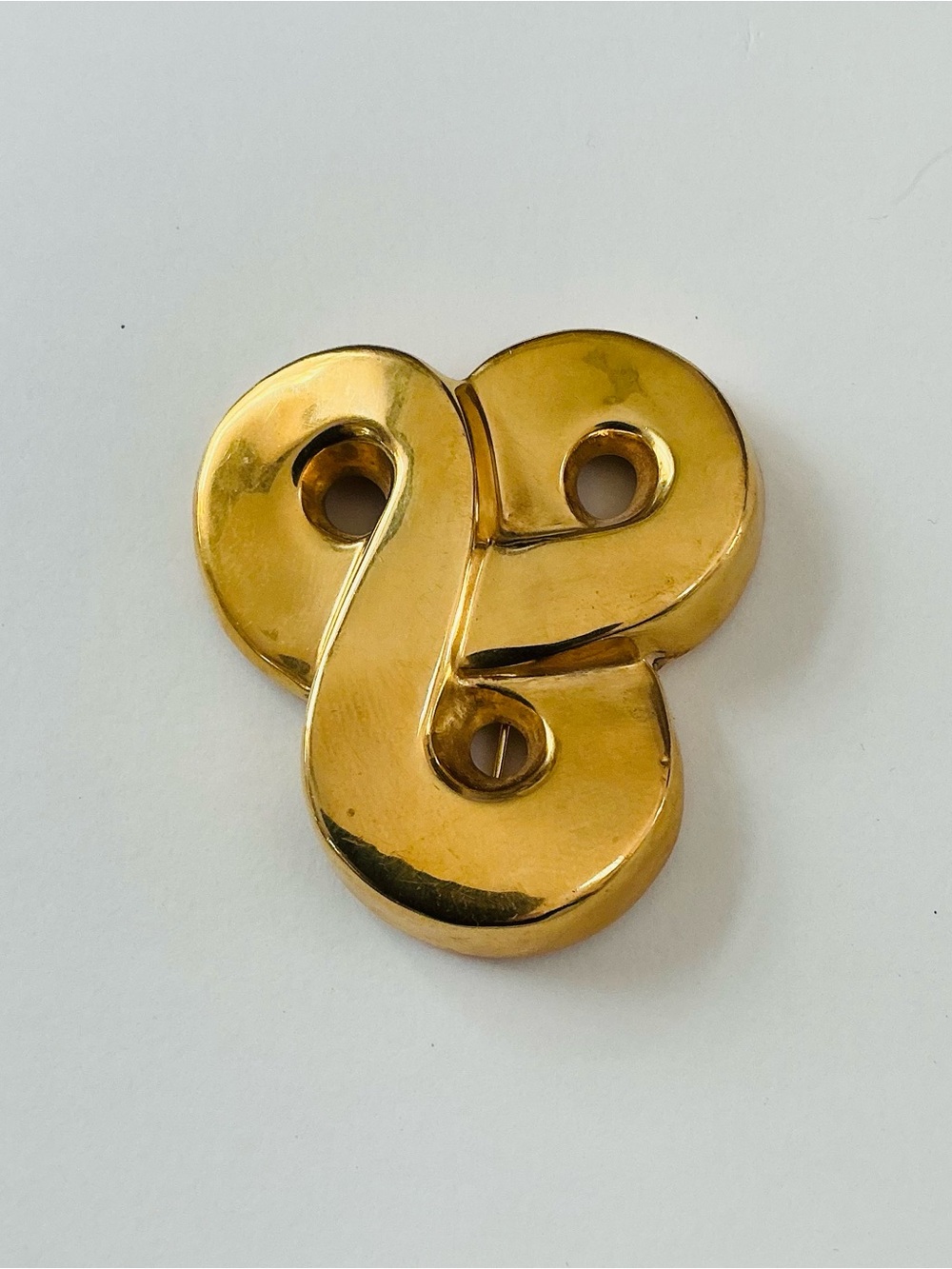 Steve Vaubel Designs Hand Signed & Dated ‘92 18k Vermeil Stylized Knot Brooch